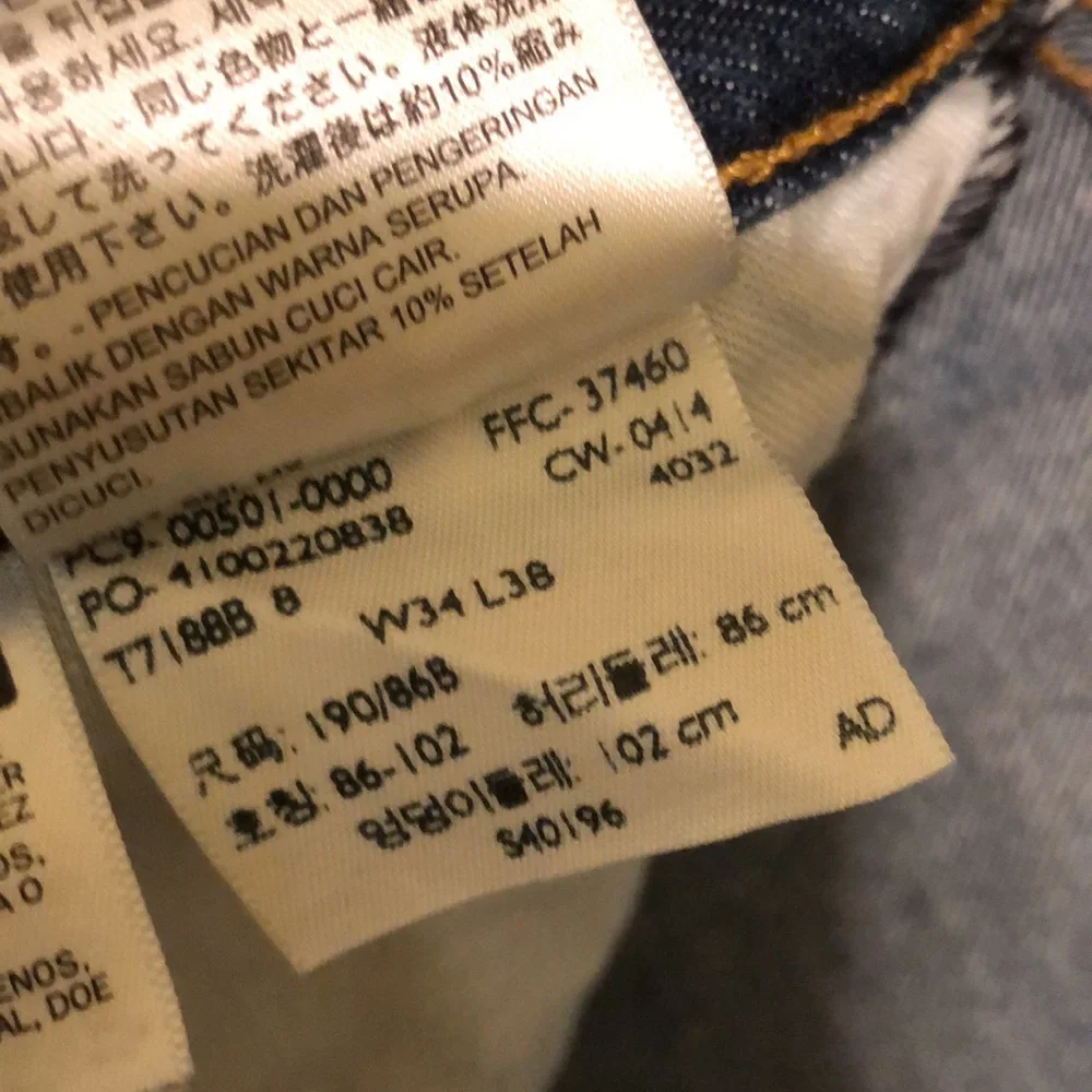 Levi's 501 Jeans Original Button Fly Medium Wash Cotton Straight Leg  34x38